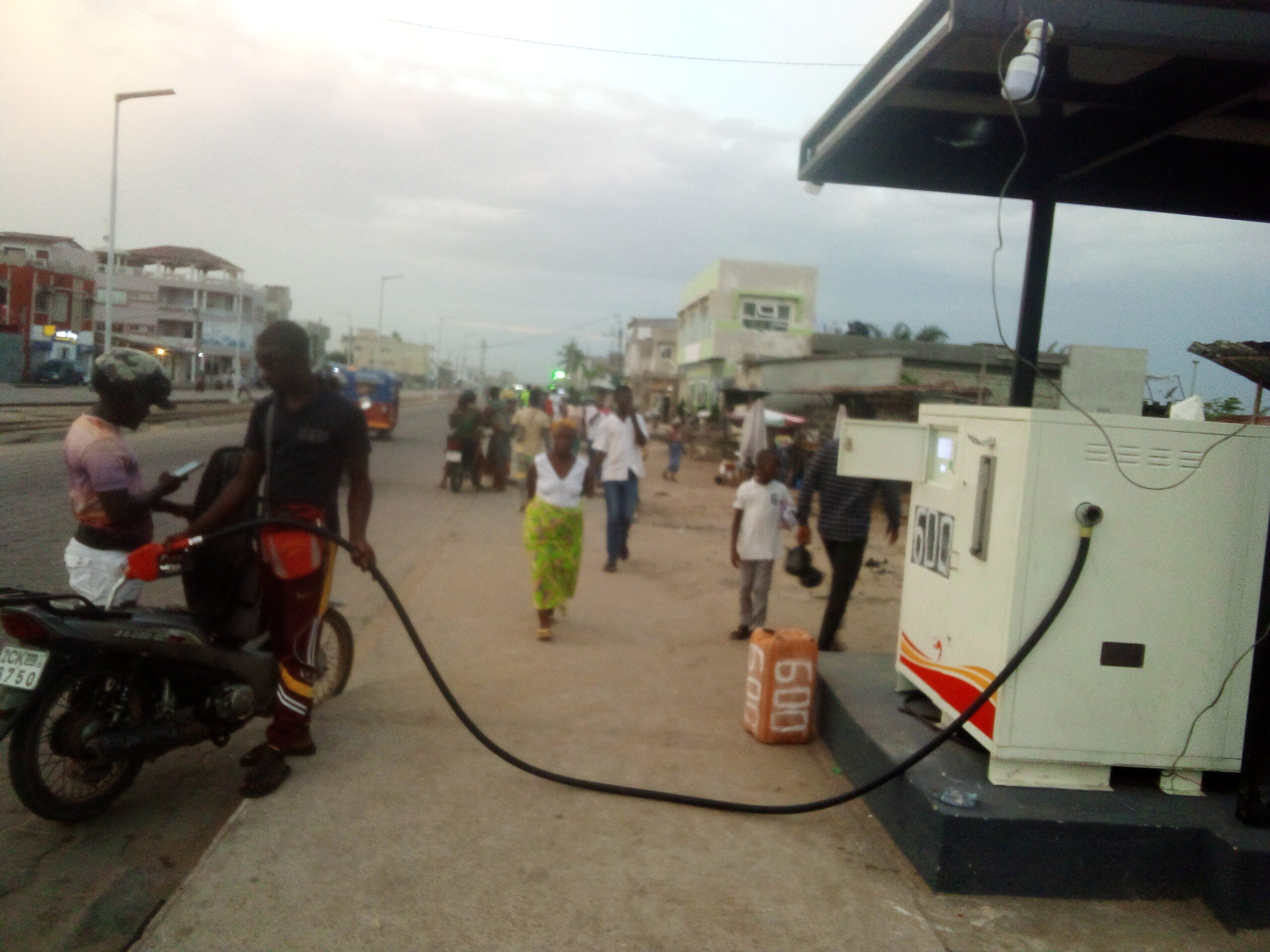 Lutte contre les dégâts de ‘’Kpayo’’ : les mini-stations servent déjà de l’essence à Cotonou