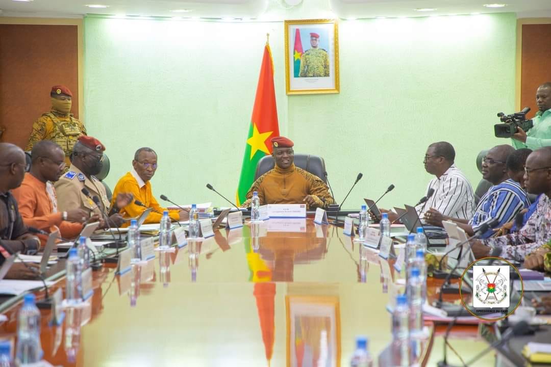Burkina-Faso : un nouveau Gouvernement de 24 membres formé (liste) 