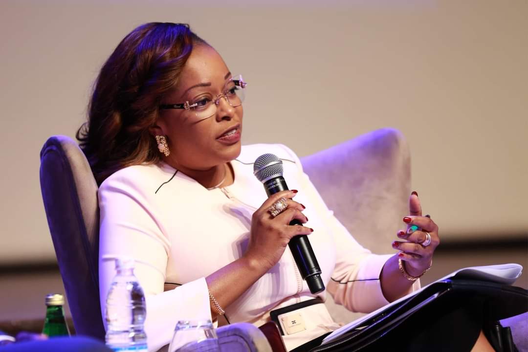 Veux-tu une augmentation de salaire ou de cadeaux de la part de ton patron ? Voici 05 habitudes à adopter  (Reckya Madougou)