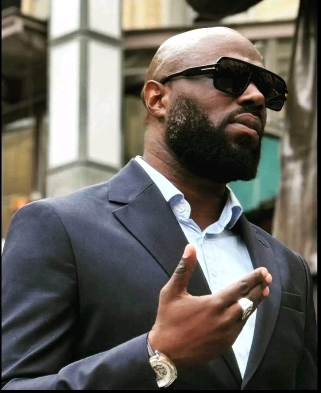 Justice: Kemi Seba est libre de rentrer au Bénin