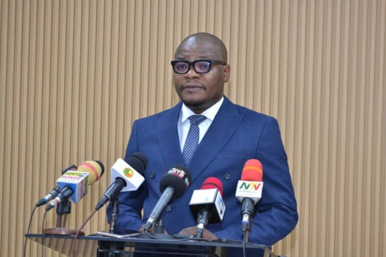 ‎Assemblée nationale du Bénin: Vitali Boton dévoile l&rsquo;ordre du jour de la session budgétaire 2025