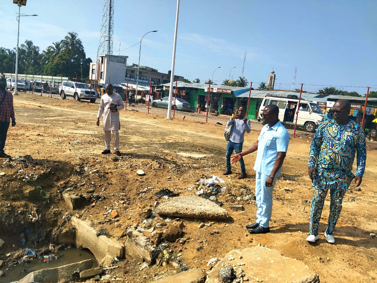 Insalubrité à la berge lagunaire de Dantokpa : Le DG intérimaire Arnaud Agbodjèté sensibilise et met en garde