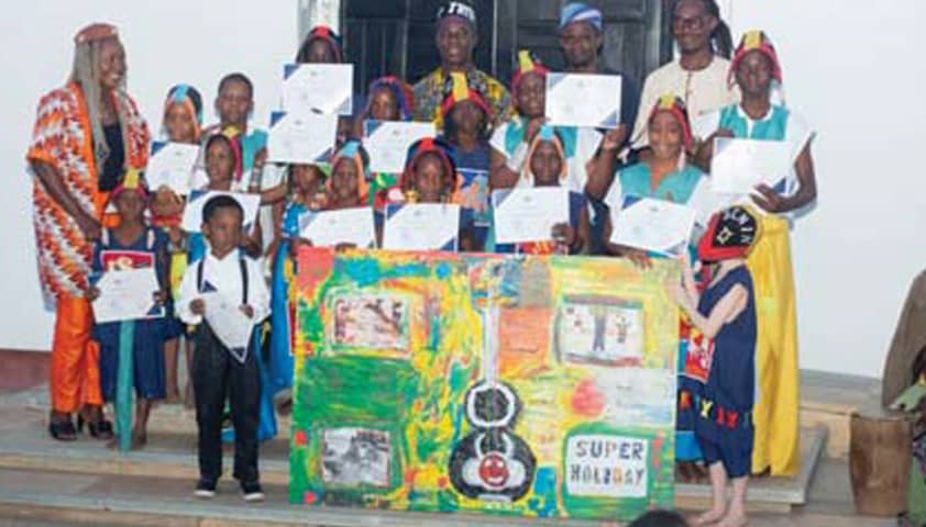 Promotion de l&rsquo;art: Mod&rsquo;In Création et Le Centre initient les enfants à l&rsquo;art