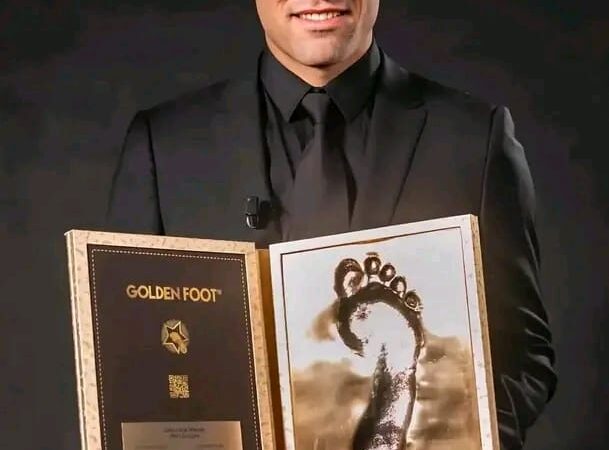 Football: Lautaro Martinez remporte le Prix Golden Foot 2024