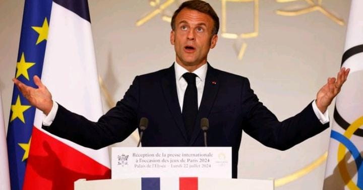 Chute du gouvernement Barnier : Emmanuel Macron fait une promesse aux Français