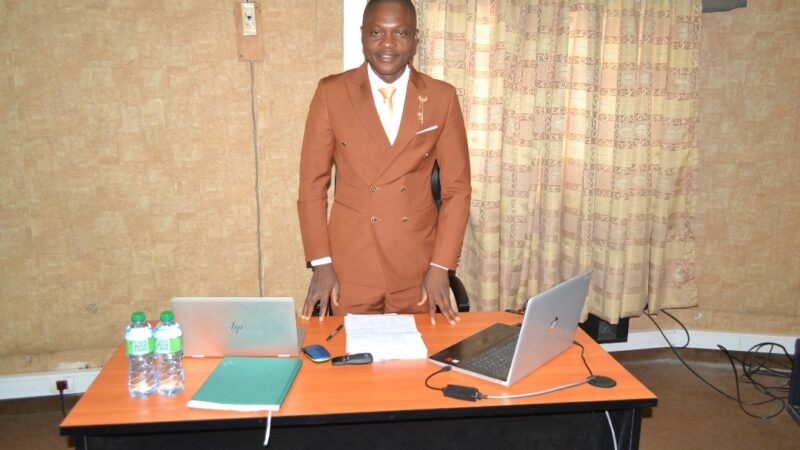 Entrepreneuriat informel et théories institutionnelles: Donatien Tchidé-Hounsa consacre un travail de recherches sur le sujet et décroche avec brio son Doctorat à l&rsquo;Université Cheikh Anta Diop de Dakar