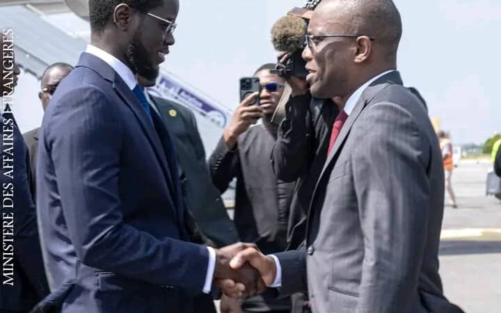 Diplomatie : le président sénégalais Diomaye Faye déjà au Bénin