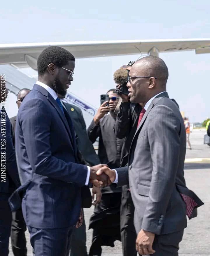 Diplomatie : le président sénégalais Diomaye Faye déjà au Bénin