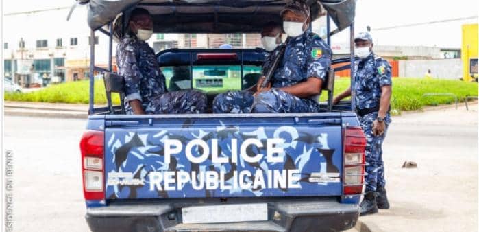 ‎Agblangandan: un vulcanisateur arrêté en flagrant délit de vol de pneus