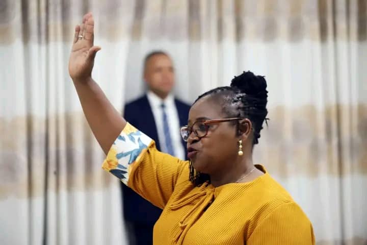 Bénin – Présidentielle 2026: La Professeure Angèle Kouanou complète l’équipe médicale des candidats