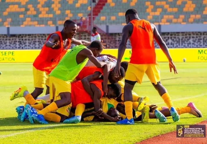 UFOA-B U15: les jeunes guépards scolaires sacrés champions