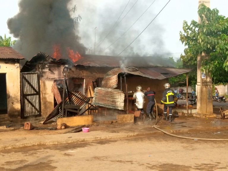 Incendie dévastateur à Lokossa : Une boutique réduit en cendres