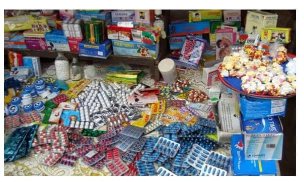 Médicaments contrefaits: un marché noir découvert à Houègbo, une saisie record par la police 