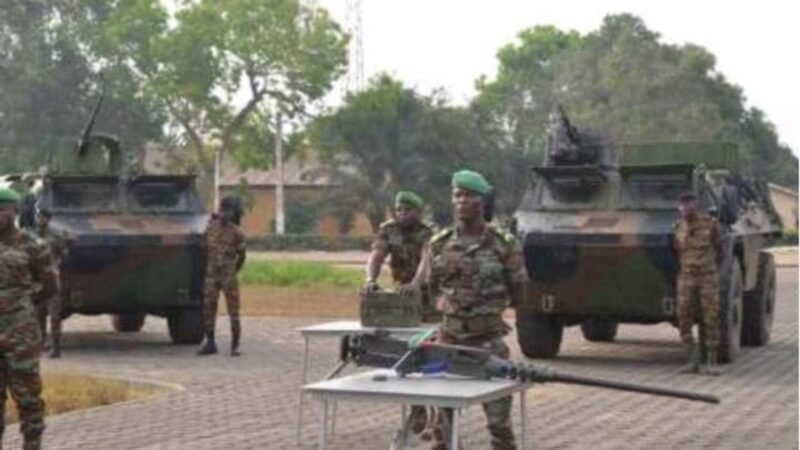 Lutte contre le terrorisme: la France renforce les capacités militaires du Bénin
