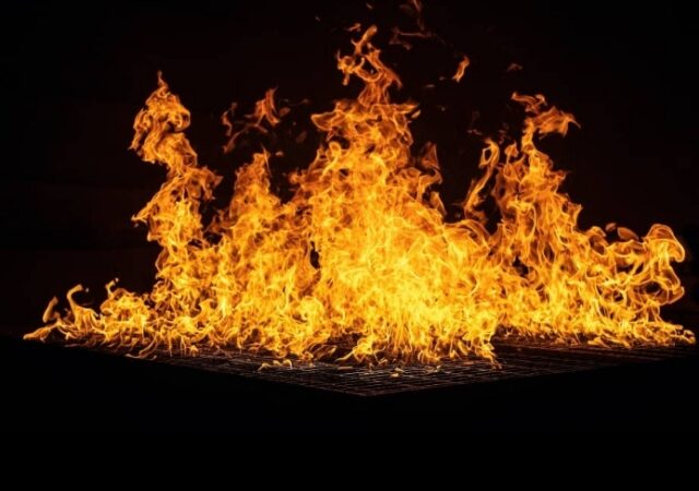 Bénin : un entrepôt d’essence réduit en cendres, d&rsquo;importants dégâts enregistrés