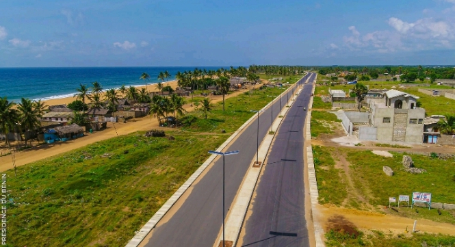 Zone  »Route des pêches »: Le gouvernement béninois interdit les constructions en matériaux précaires ‎