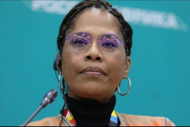 Nathalie Yamb : la militante panafricaniste déclarée persona non grata sur le territoire européen