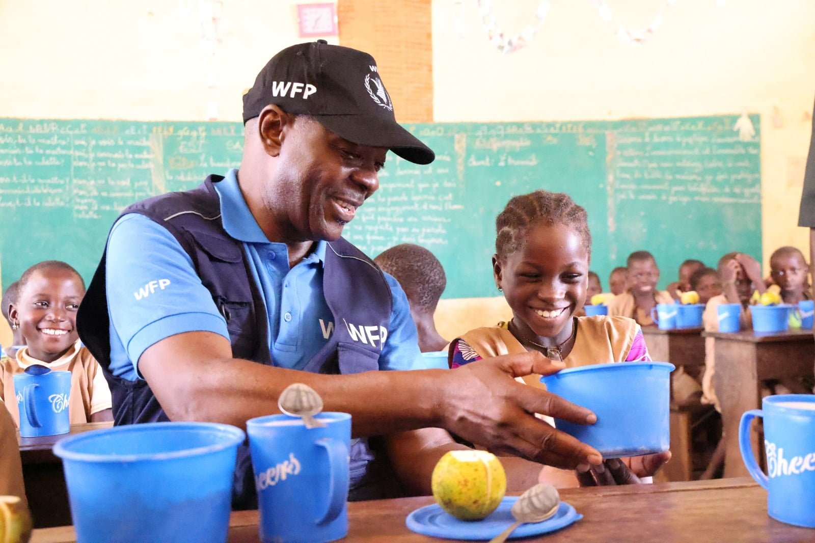 Coup de pouce du PAM aux cantines scolaires au Bénin : 1.200.000 écoliers régulièrement nourris