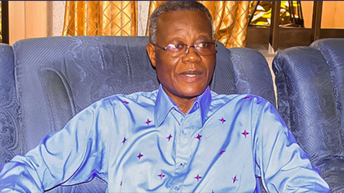 Alain Adihou : l’ancien ministre prend une décision majeure suite à son retrait de la FCBE