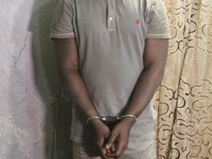 Bénin: le père ayant frappé à mort sa fille élève de 17 ans, arrêté