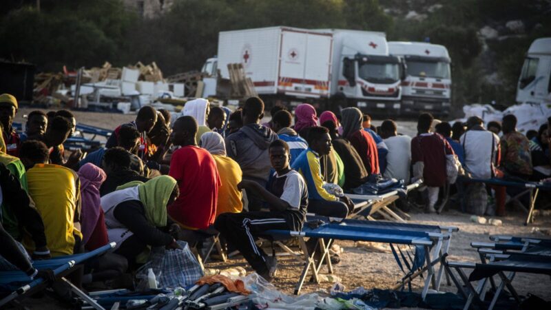 Traversée de la Méditerranée : plus de 5000 migrants accueillis en une journée à Lampedusa