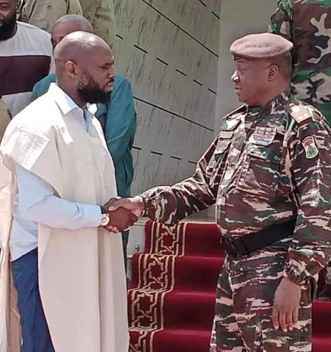 Niger : Kemi Séba fait des promesses au Général Tchiani