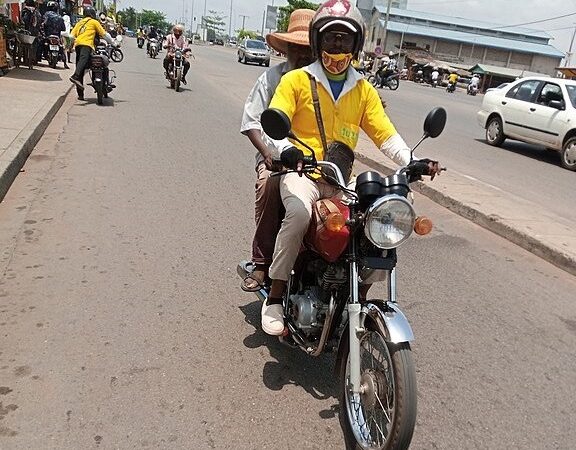 Bénin: un client drogue un Zémidjan à l&rsquo;aide d&rsquo;un pot de yaourt et le dépouille