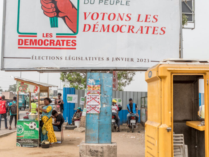 Regards croisés : Les Démocrates, négocier ou disparaître