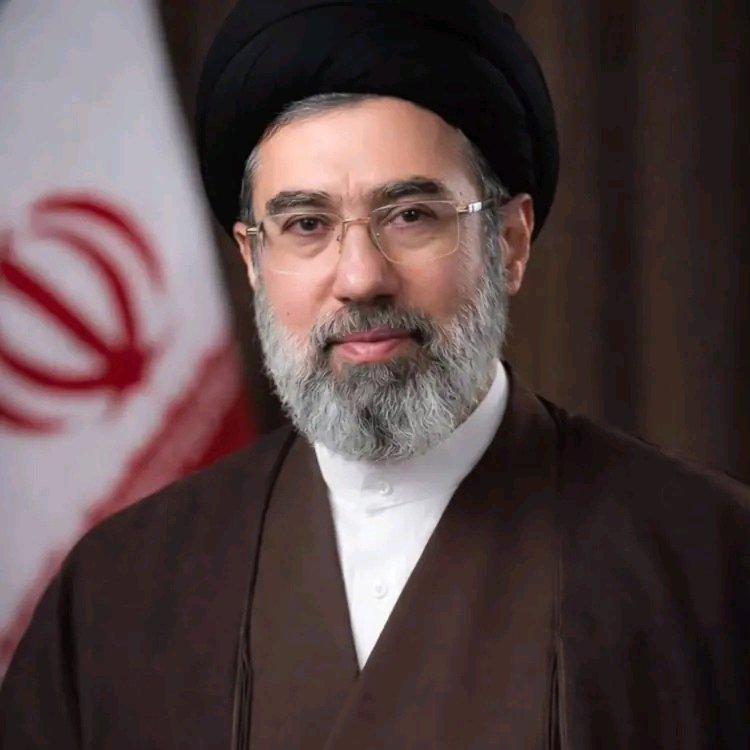 Iran : le nouveau Guide suprême Mojtaba Khamenei blessé après son intronisation