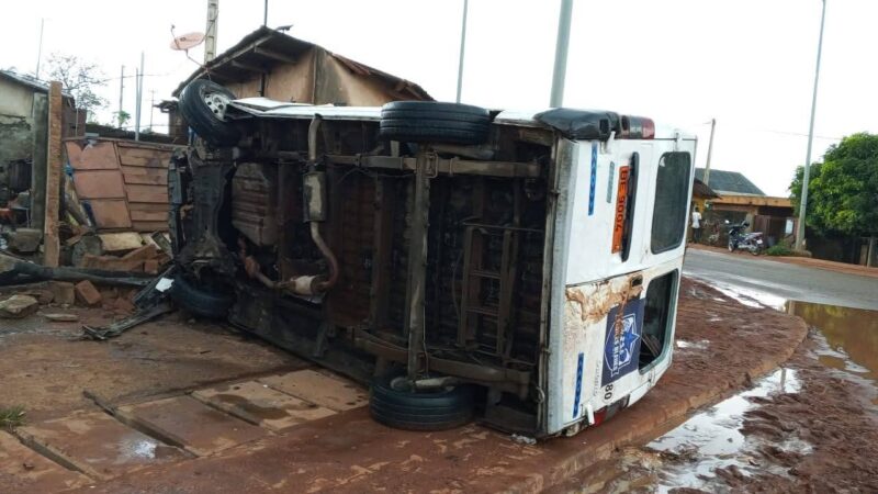 Grave accident de l’équipe Étoiles Bleues d’Ikpinlè : plusieurs joueurs blessés