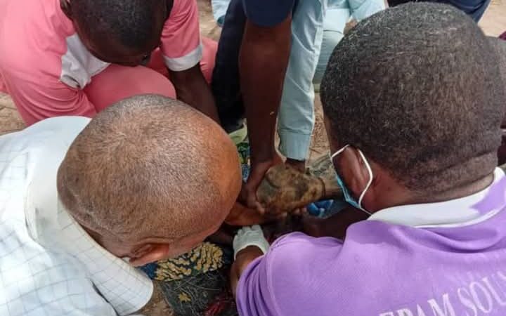 Bénin: un homme tue son neveu de 03 ans à coups de hache 