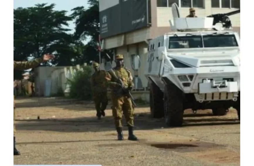 Burkina Faso : des tirs près de la présidence sèment la panique en pleine nuit