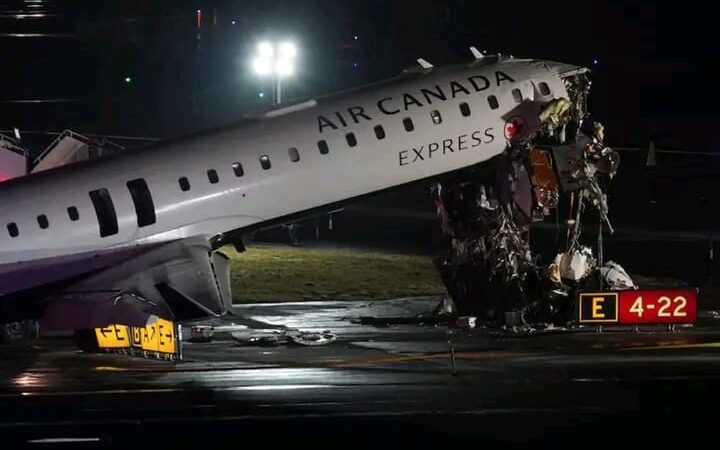 New York : un avion d’Air Canada percute un camion de pompiers à LaGuardia, des morts enregistrés 