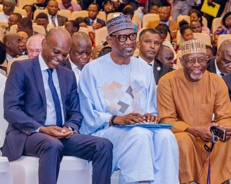 « Si l’AES vacille, c’est toute la région qui sera menacée » : le ministre togolais Robert Dussey alerte sur la stabilité du Sahel