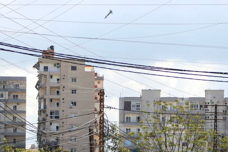 Malgré la trêve Iran-USA: Israël frappe massivement le Liban  ‎