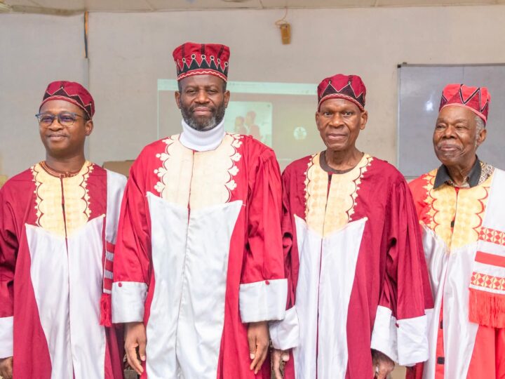 Soutenance de thèse à l&rsquo;UAC : l&rsquo;écrivain Daté Atavito Barnabé-Akayi sacré Docteur avec la mention  »Très honorable »