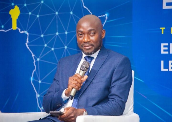De la vocation sacerdotale à la mécanique, puis à l’intelligence artificielle : le parcours de Mahuna Akplogan, ministre de la Transformation digitale et de l’Innovation, avec la stratégie nationale d’IA