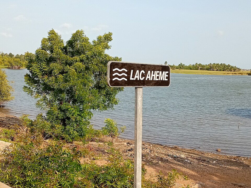 Bénin : Le gouvernement adopte un plan stratégique 2026-2030 pour le développement du Lac Ahémé et de ses chenaux  ‎
