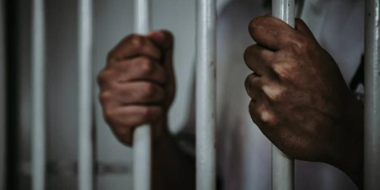 Couffo : Un suspect poursuivi pour abus sexuel s&rsquo;évade du commissariat de Godohou avant son transfert au parquet