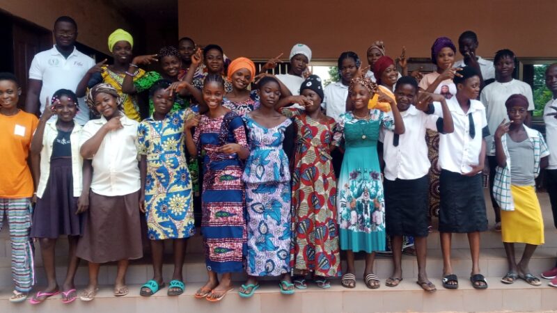 Protection des jeunes filles à Zè : l&rsquo;ONG ESA-BÉNIN renforce la sensibilisation sur les IST et les violences basées sur le genre
