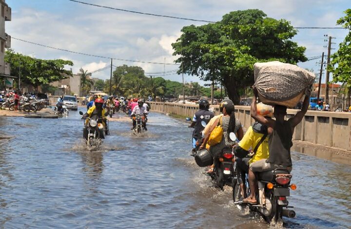 Fortes pluies : le gouvernement béninois appelle les populations à la vigilance face aux risques d&rsquo;inondation