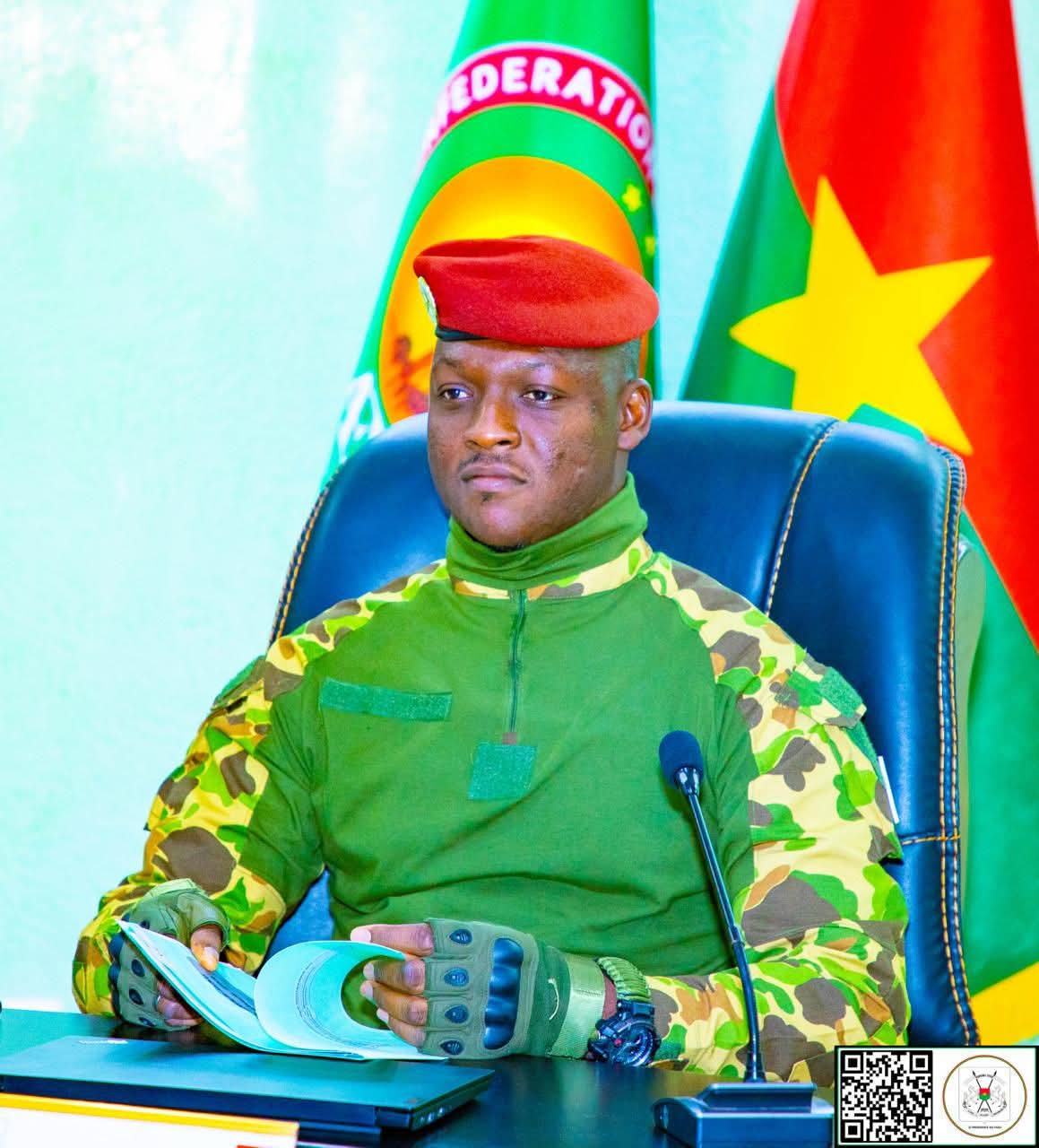 Burkina Faso : les agents de la Présidence invités à faire revenir leurs familles vivant en France  ‎