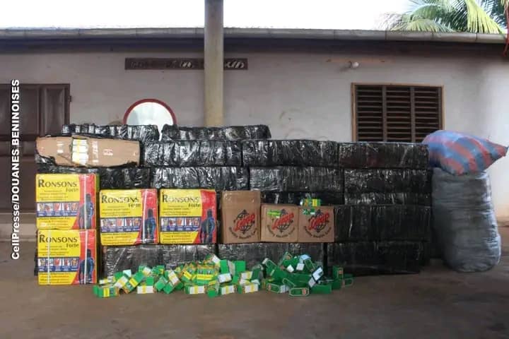 Mono-Couffo : Plus de 1,4 tonne de médicaments de contrebande saisis par la douane béninoise  ‎