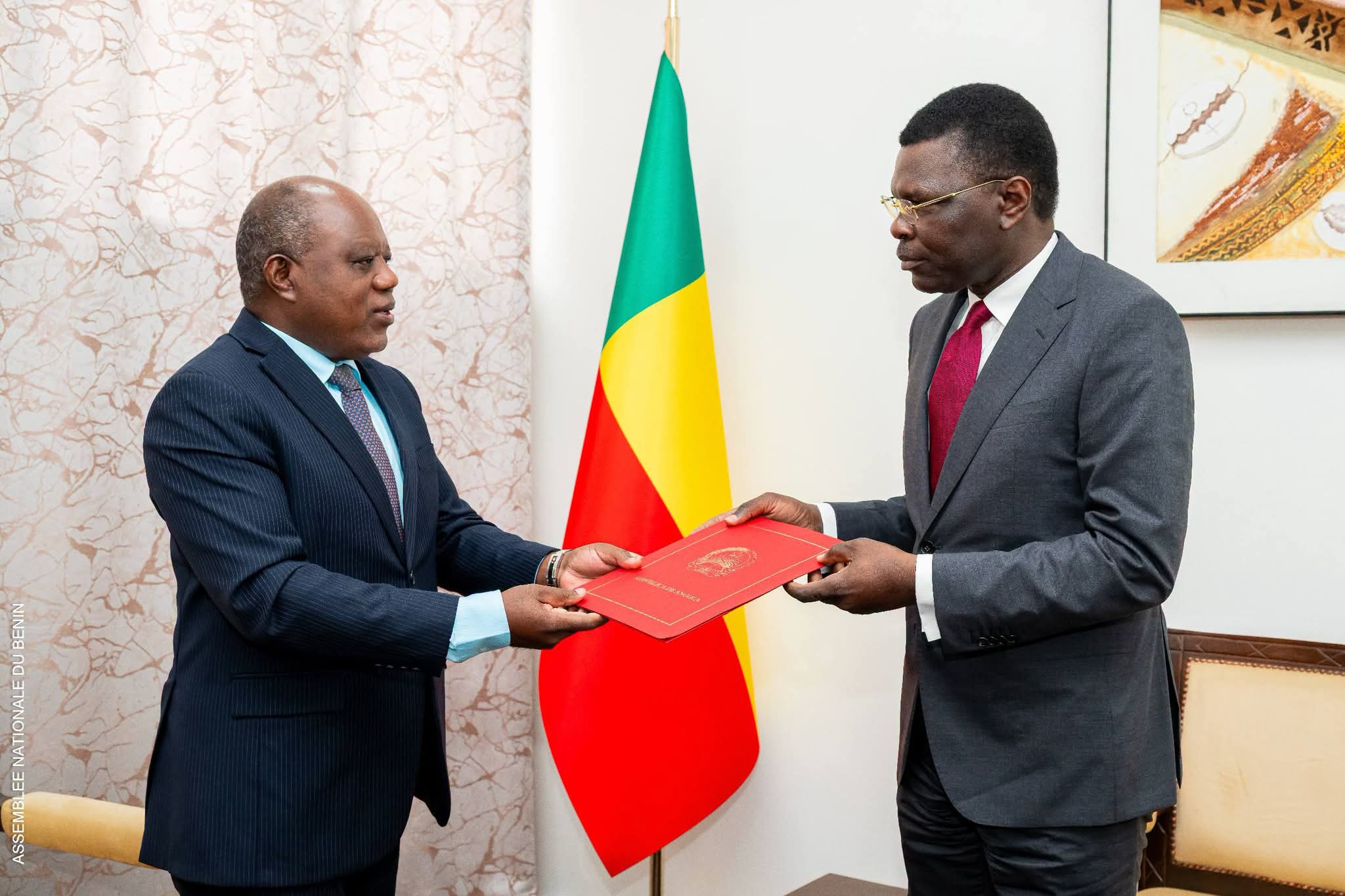 Coopération parlementaire entre le Bénin et l&rsquo;Angola : Joseph Djogbénou invité à Luanda pour renforcer les relations entre les deux Parlements