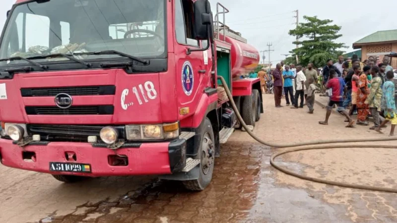 Glazoué : Un violent incendie ravage plusieurs commerces et fait deux blessés