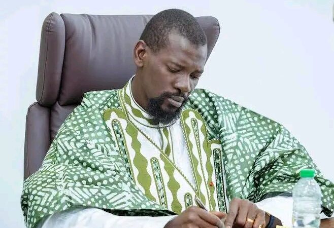 Guinée: le président Doumbouya se débarrasse de deux ministres et justifie 