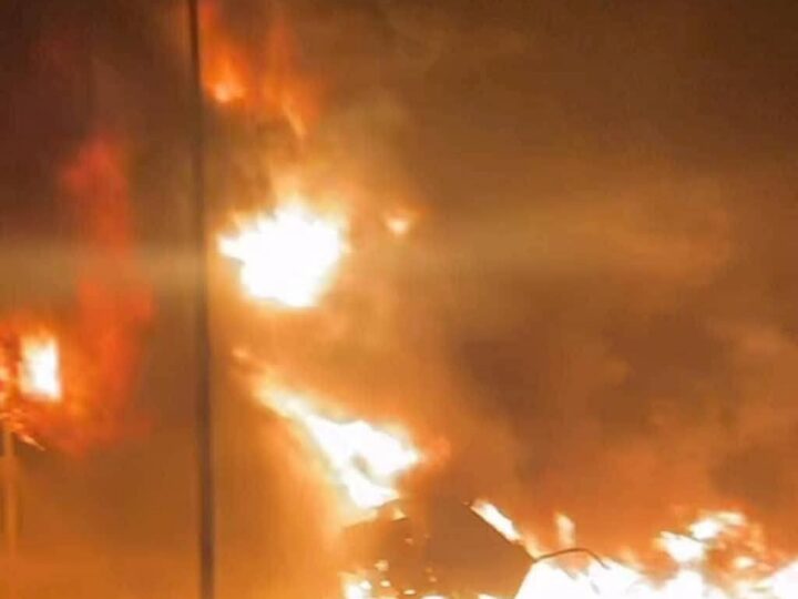 Violent incendie à Porto-Novo : un camion de carburant se renverse et prend feu à Avakpa