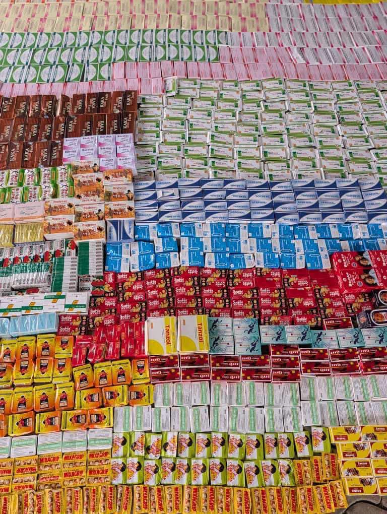 Lutte contre la contrebande: près de 20 000 paquets de cigarettes et 496 kg de médicaments illicites saisis