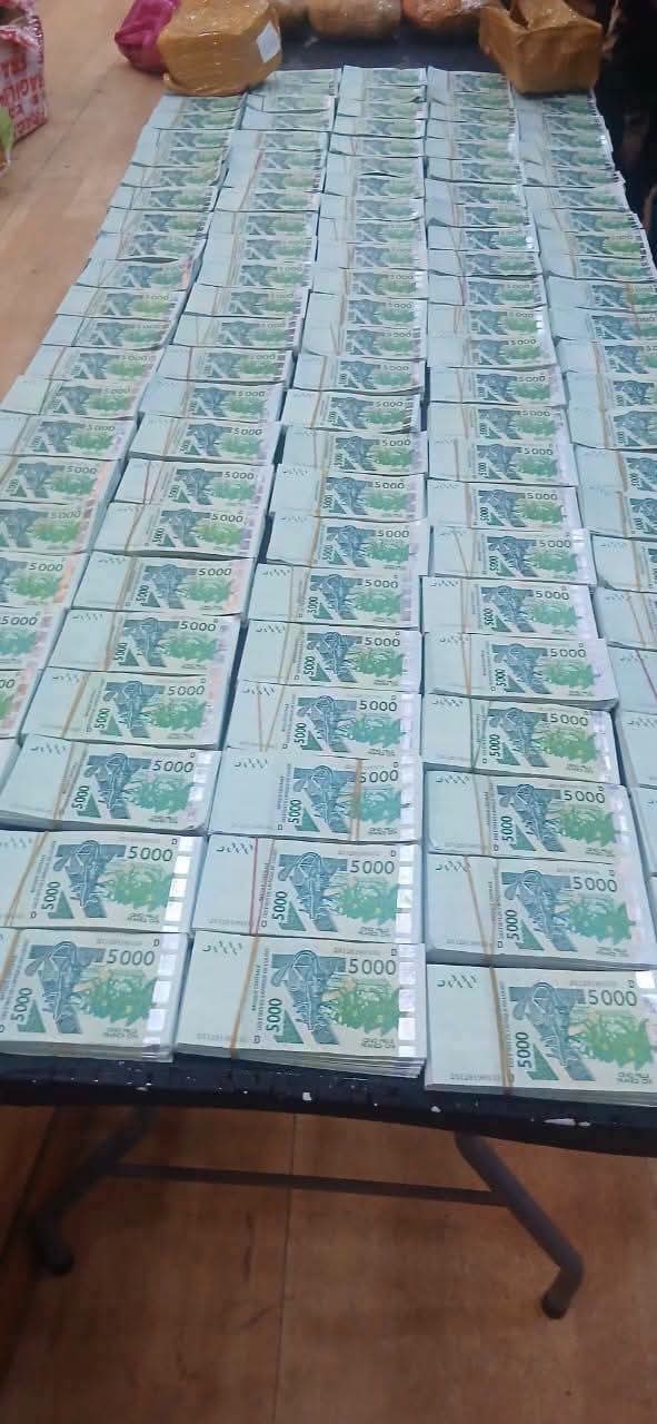 Burkina Faso: 60 millions FCFA en faux billets saisis par la Douane