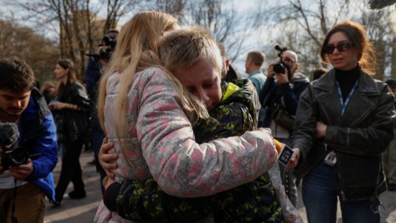 Ukraine: 04 enfants rapatriés des territoires occupés avec l’appui de Melania Trump